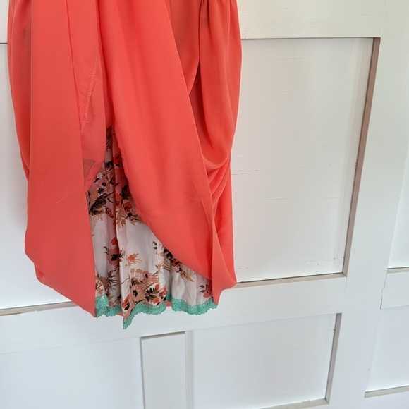 Nwt Matilda Jane SUPER CUTE sundress. Adjustable straps side zip sheer overlay🌼 - Picture 6 of 12